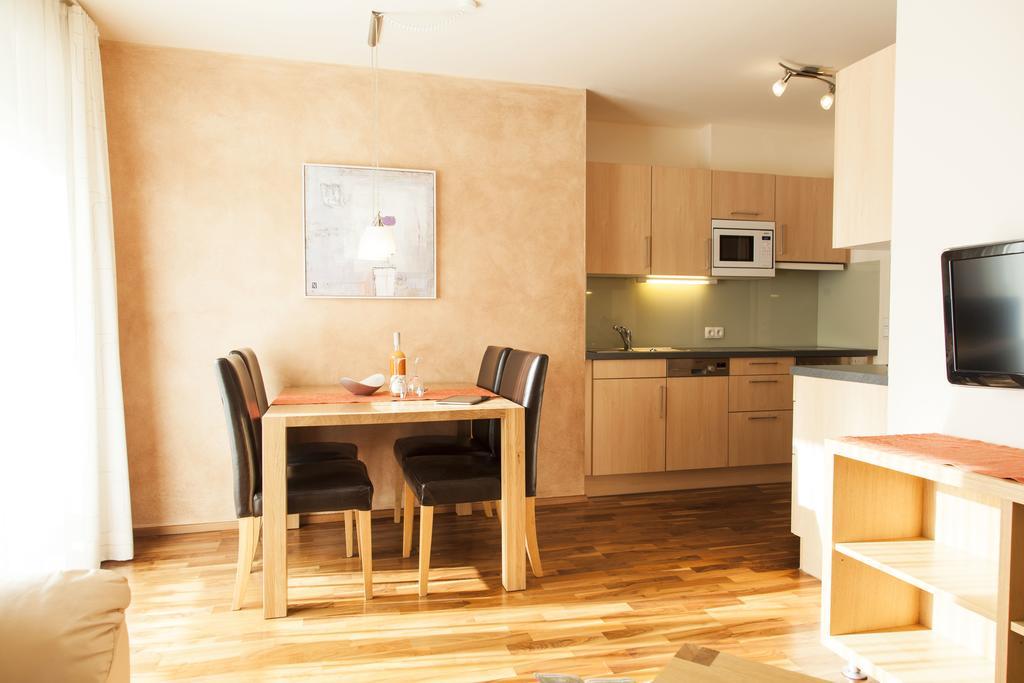Haus Sonneneck - In & Out Apartment Sankt Anton am Arlberg